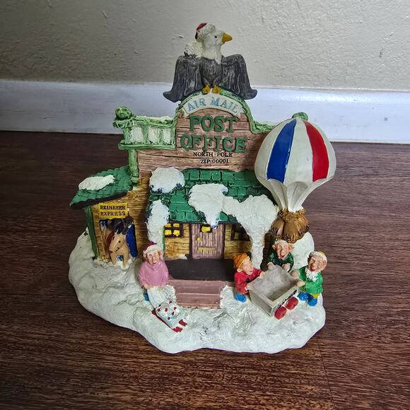 Vintage Santa's Town at the North Pole Christmas Village Post Office in Box - Picture 4 of 9